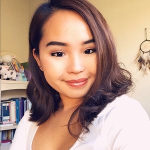 Meet your Posher, Jasmine